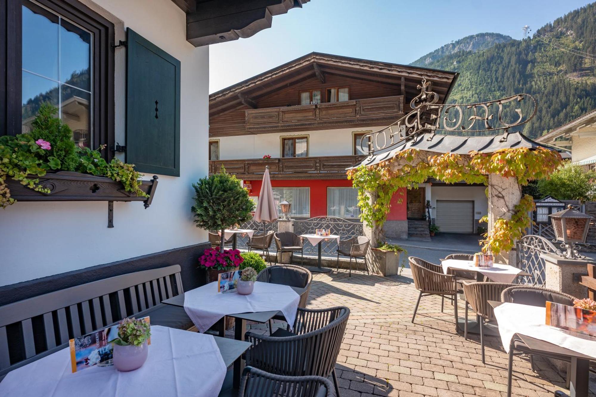 Hotel Jaegerhof Mayrhofen Buitenkant foto